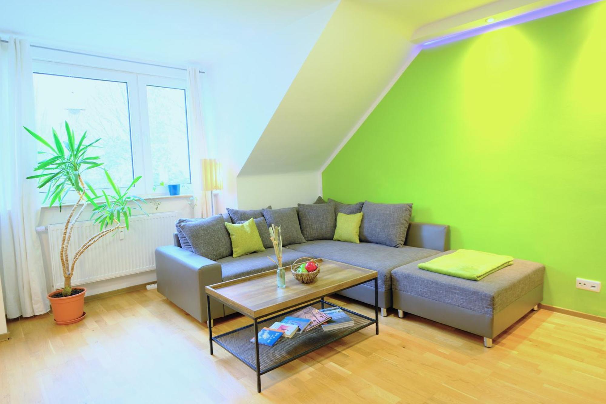 Happybnb - Stilvolles, Naturgelegenes Apartment Mit Blick Auf Den Mittellandkanal Und Die Wasserstadt Hannover - Kamin, Parken Und Spielplatz ภายนอก รูปภาพ