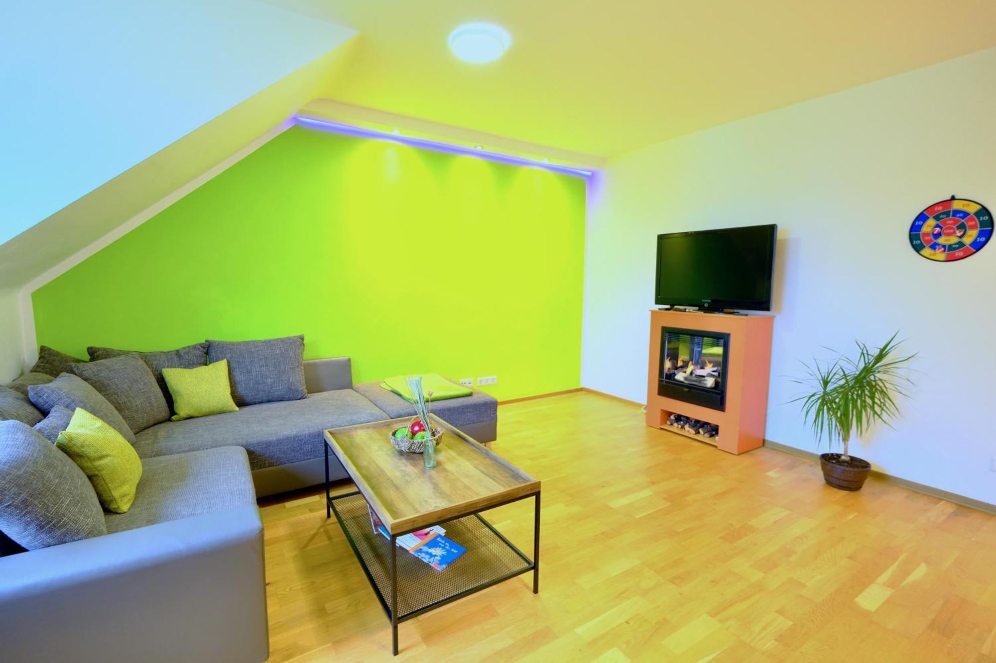 Happybnb - Stilvolles, Naturgelegenes Apartment Mit Blick Auf Den Mittellandkanal Und Die Wasserstadt Hannover - Kamin, Parken Und Spielplatz ภายนอก รูปภาพ