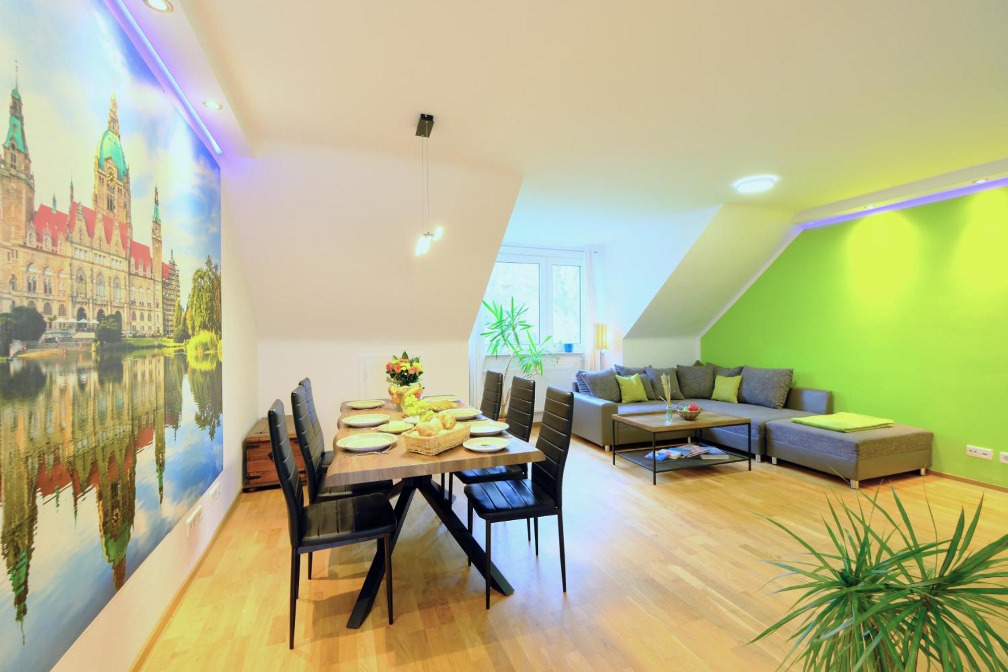 Happybnb - Stilvolles, Naturgelegenes Apartment Mit Blick Auf Den Mittellandkanal Und Die Wasserstadt Hannover - Kamin, Parken Und Spielplatz ภายนอก รูปภาพ